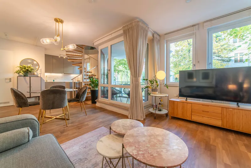 Stylish Duplex with Elegant Interiors and Two Inviting Balconies — photo 1